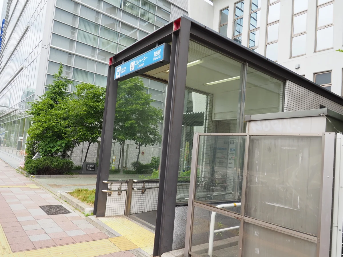 07_station_exit
